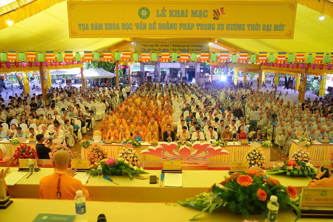 hoi thao hoang phap.jpg